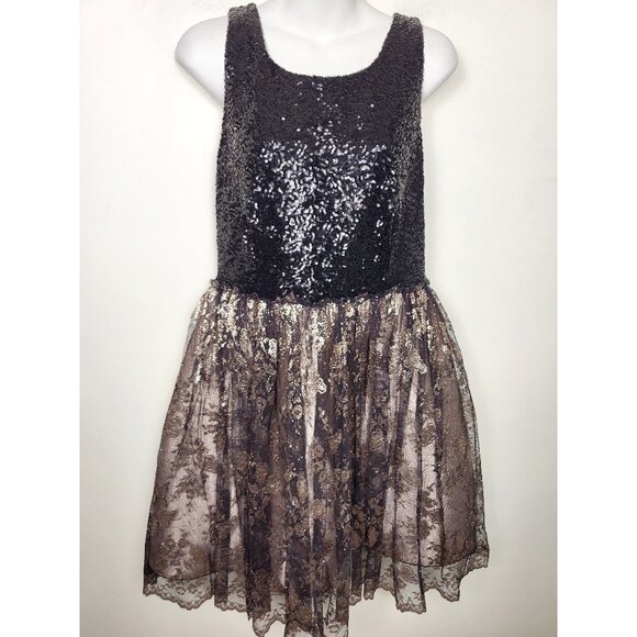 Leifsdottir Anthropologie sequin and tulle party dress. Size 8 - Picture 1 of 8